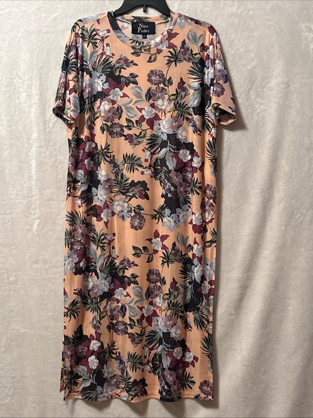 Nina Parker Peach Floral Short-Sleeve Midi Dress/tunic Burgundy, Green Accents